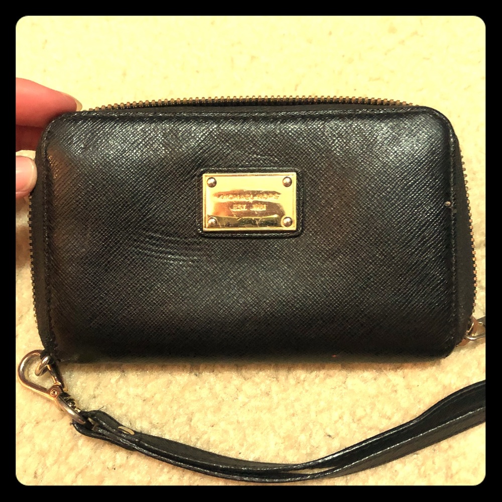 Michael Kors wristlet